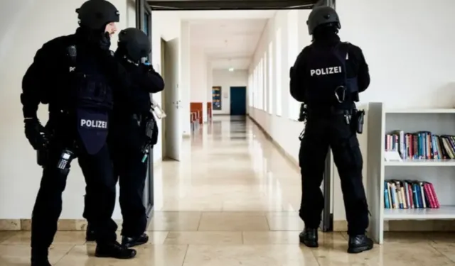 Almanya’da okula saldırı düzenlendi: 4 ağır yaralı