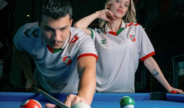 Karşıyaka'nın yeni sezon formaları görücüye çıktı