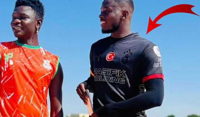 Galatasaray forması giyen Mouandilmadji özür diledi