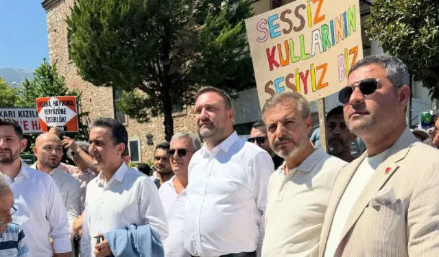 Kemalpaşa Yukarıkızılca’da madene karşı halk sokağa çıktı