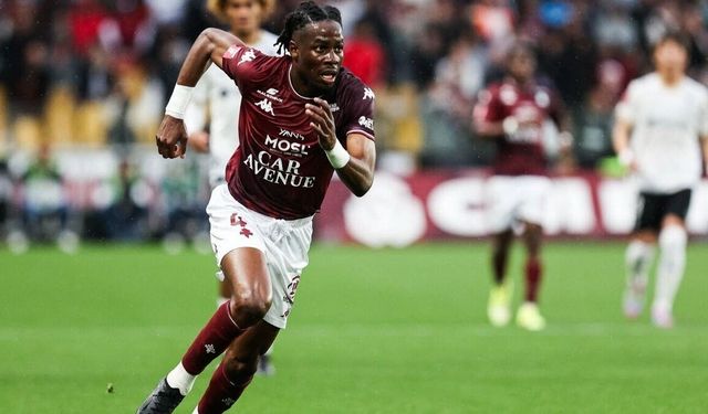Bursaspor'dan kontenjan hamlesi: Mboula için teklif yapıldı!