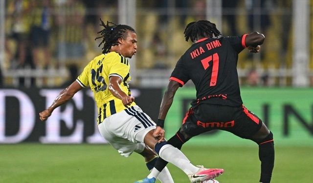 Fenerbahçe'de Nathan Ake'den sevindirici haber!