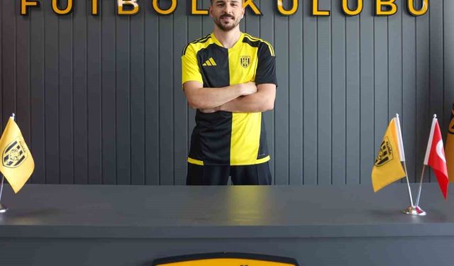 Aliağa FK, Altar Han’ı kadrosuna kattı