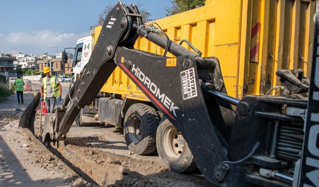 Kuşadası’nda doğalgaz çalışmaları Karaova’da sürüyor