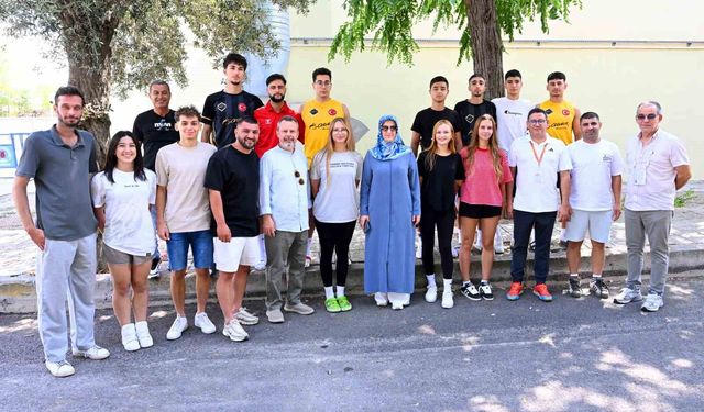 2026 YKS ÖZYES heyecanı Manisa Celal Bayar Üniversitesi’nde başladı