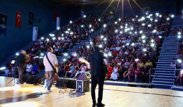 Aydın Büyükşehir Belediyesi’nden Didim’de yaz konseri