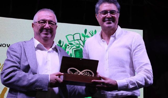 8. Edremit Kitap Fuarı’nda altıncı gün: Kitap, düşünce ve sohbet bir arada