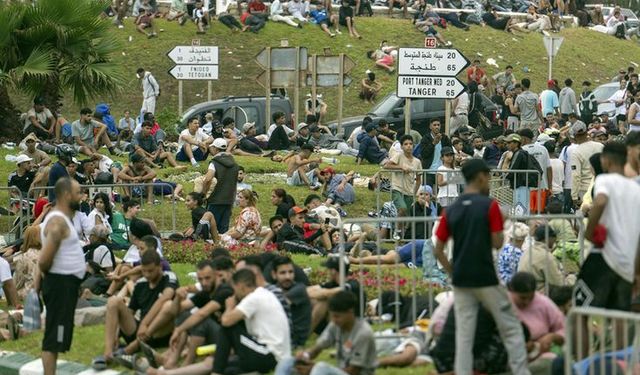 İtalya İspanya ile Schengen dolaşımını askıya aldı