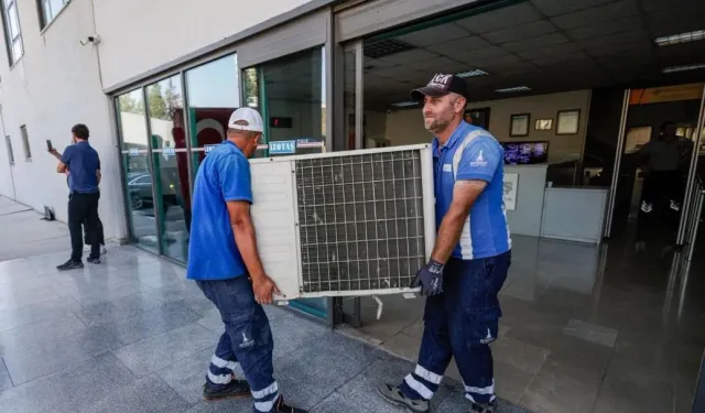 İzmir Otogarı’nda 967 milyon liralık borca haciz