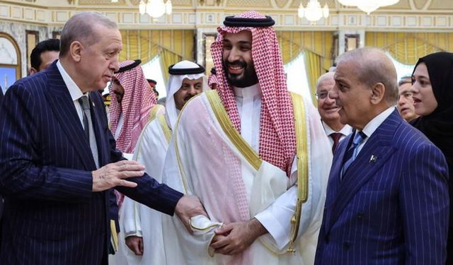 Modi’den Türkiye, Pakistan ve Suudi Arabistan açıklaması