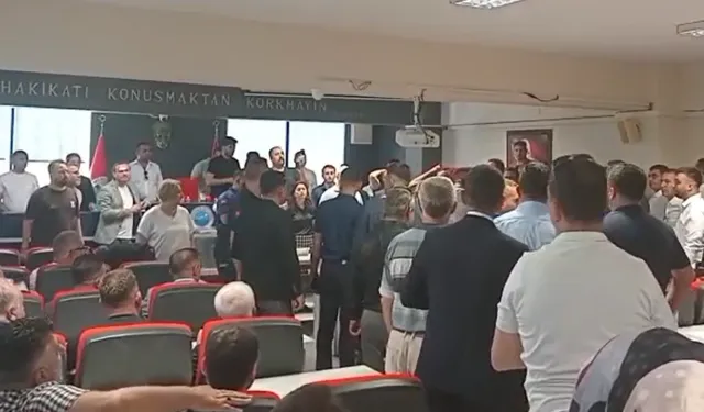 Menderes’te başkanvekilliği seçimi gerilimle başladı