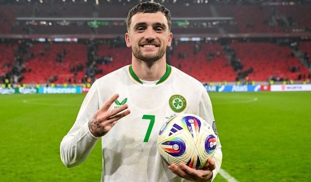 Trabzonspor'da forvete bir aday daha! Troy Parrott listede