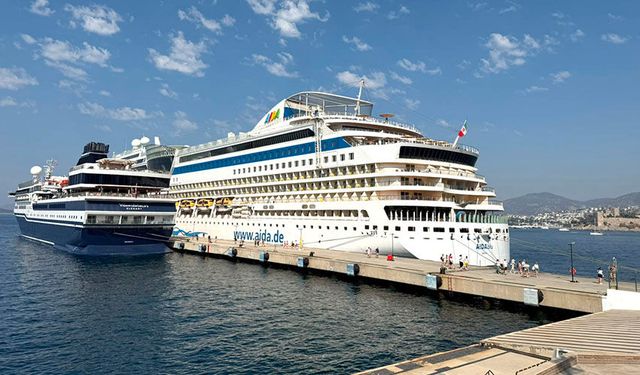 Bodrum’a kruvaziyer akını: 2 bin 746 yolcu