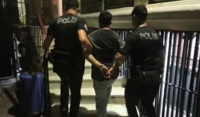 Firari zanlı yunuslara yakalandı