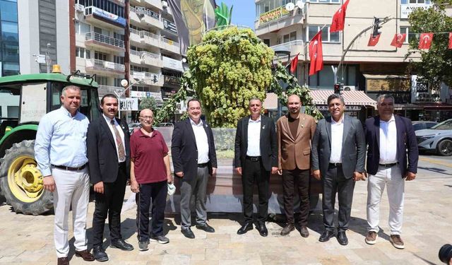 Üzümün başkenti Manisa’da şenlik coşkusu