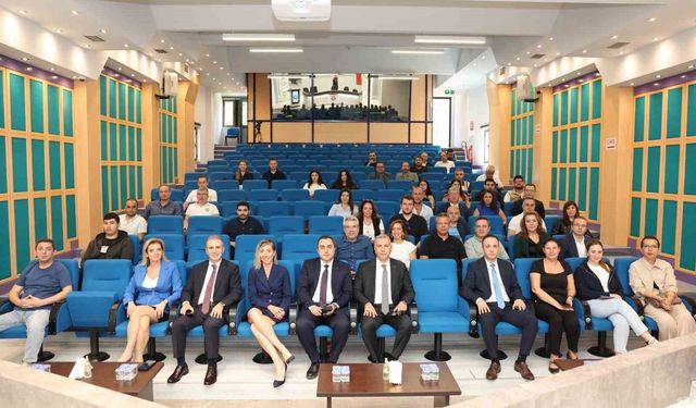 Denizli OSB’de ihracat süreçlerine yönelik finansman ve risk yönetimi çözümleri ele alındı