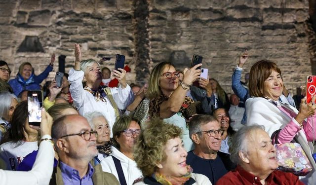 Bodrum’da Zeki Müren’in 30. ölüm yıl dönümünde anma konseri