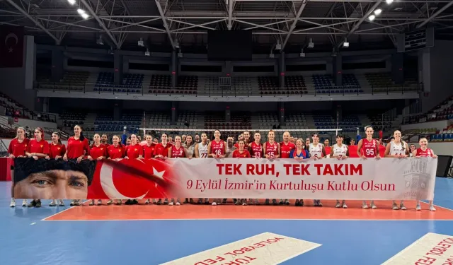 İzmir’in kurtuluşuna kadın voleybolculardan özel maç