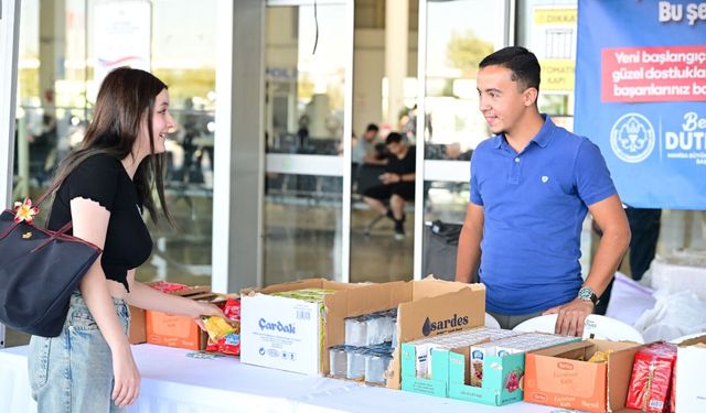 Manisa Büyükşehir Belediyesi’nden Öğrencilere Hoş Geldin Karşılaması