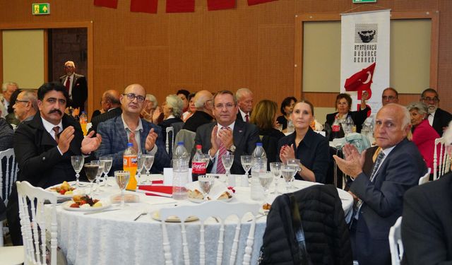 ADD Ayvalık’ın gecesinde Atatürk’ün devrimlerine bağlılık mesajı