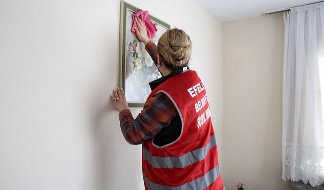 BAŞKAN YETİŞKİN’LE EFELER’DE DAYANIŞMA ZİNCİRİ BÜYÜYOR
