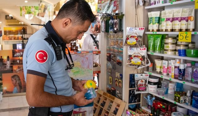 Kuşadası’nda ticari işletmelere sıkı denetim