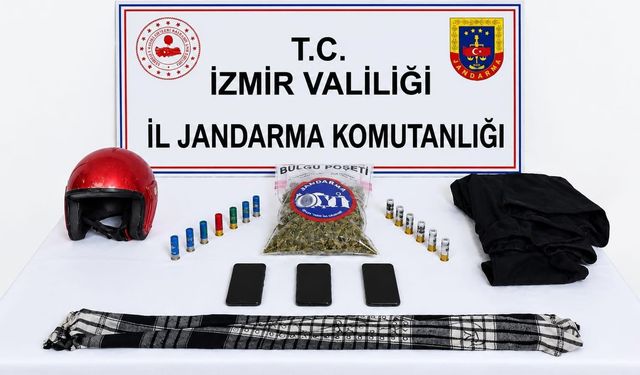 Park halindeki otomobillere ateş eden 2 şüpheli yakalandı