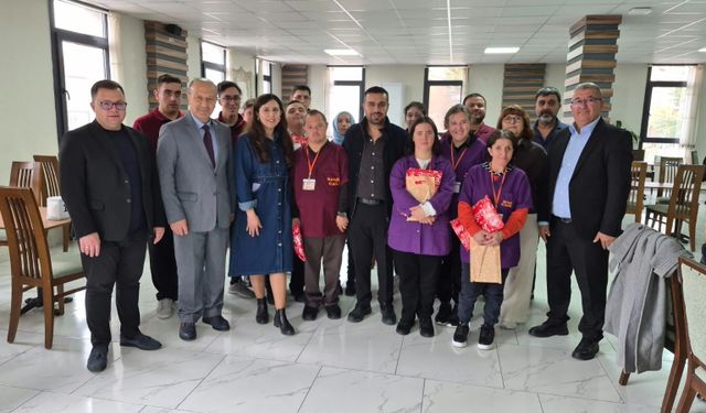 Uşak Kahveciler Odası’ndan anlamlı doğum günü etkinliği
