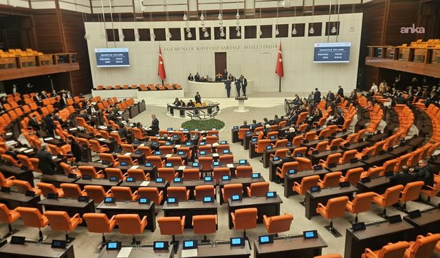 "BU FONLARI LİSTELEYEN SİZ, REKLAMINI YAPAN SİZ"