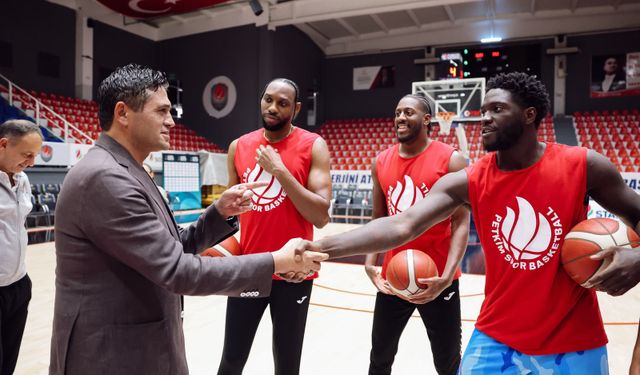 BAŞKAN SERKAN ACAR’DAN ALİAĞA PETKİM SPOR’A MORAL ZİYARETİ