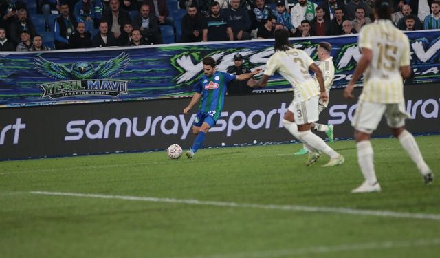 Fenerbahçe, Rizespor deplasmanında 3-0 kazandı