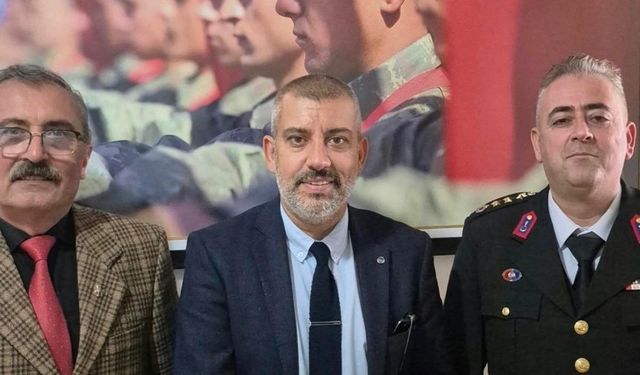 Edremitli iş insanına altın madalya ve berat