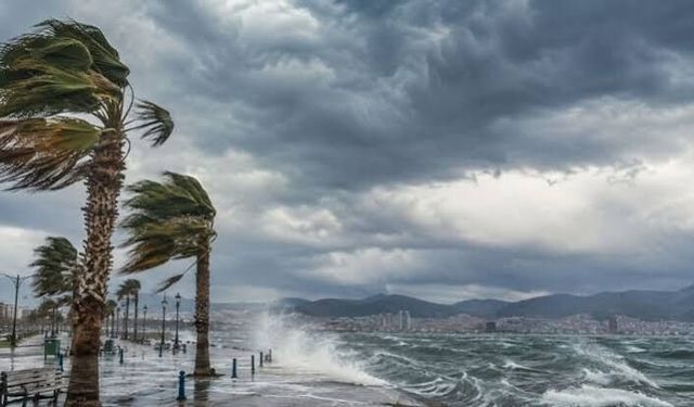 İzmir’de fırtına uyarısı: 12 ilçeye dikkat
