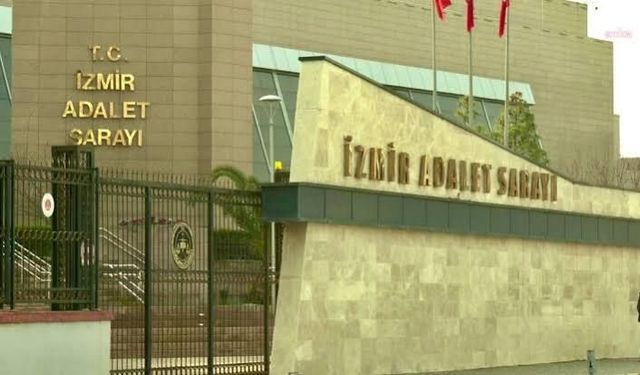 İzmir'de 2 bin yıllık Zeus heykel başı ele geçirildi
