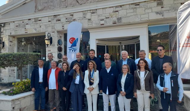 Foça’da Yelken Ligi 1. Ayak Yarışları başladı