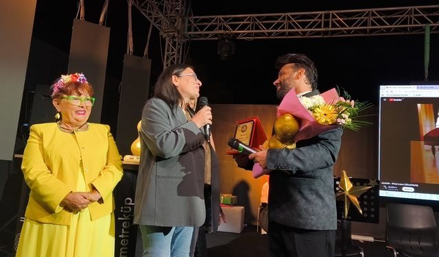Ersin Faikzade Bodrum konserini okul yararına verdi