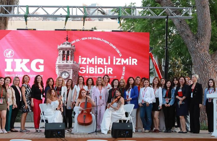 İzmirli kadınlar "İzmirli İzmir gibidir" projesiyle İzmir'i konuşuyor