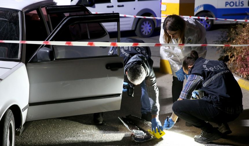 Fethiye'de otomobiliyle seyir halindeyken tabancayla vurulan kadın yaralandı