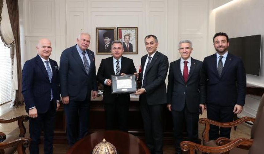 Karşıyaka yönetimi yeni stat için Vali Elban'dan destek istedi