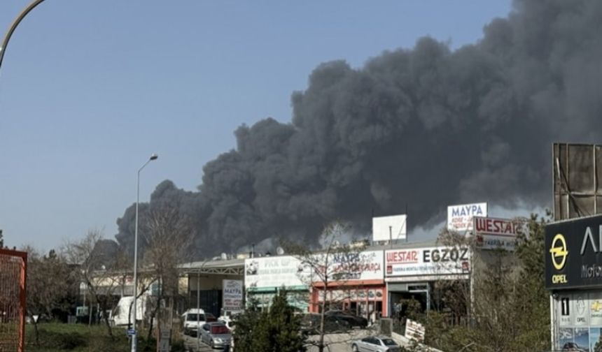 Ankara Yenimahalle'deki Sanayi Sitesinde Yangın Çıktı!