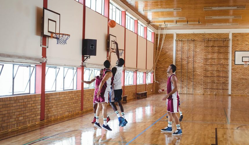 Basketbol Nedir, Nasıl Oynanır? Basketbol Kuralları ve Saha Ölçüleri Nelerdir? Basketbola Başlama Yaşı Kaç Olmalıdır?