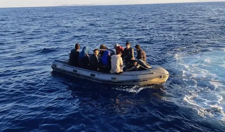 İzmir denizinde can pazarı | 47 göçmen kurtarıldı