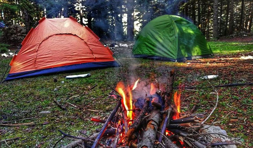 Çadır Kampı ve Outdoor Aktivitelerin Yükselen Popülaritesi