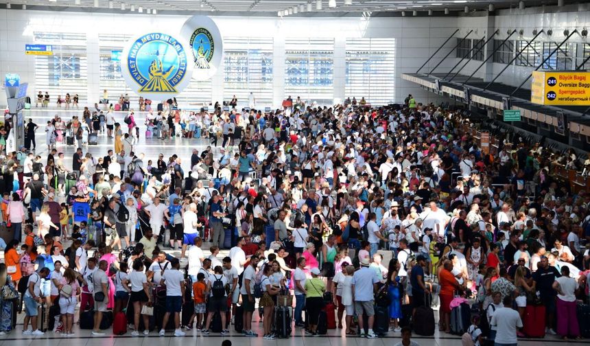 Havayolu yolcu trafiğinde rekor artış | 104 milyon yolcuya hizmet verildi