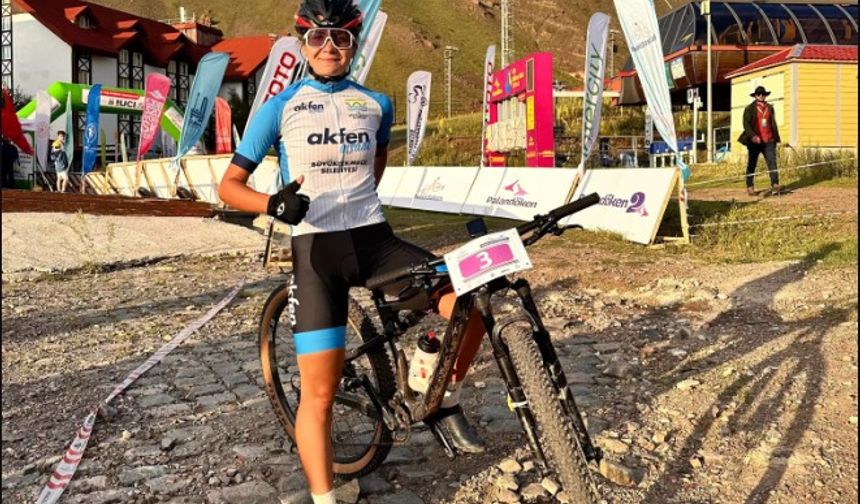Dağ Bisikleti Türkiye Şampiyonası'nda zirve Ekin Ereke'de