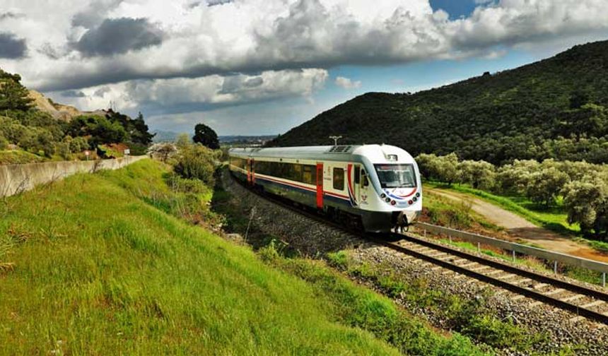 Göller Ekspresi ile keyifli bir yolculuğa hazır olun: Göller Ekspresi durakları