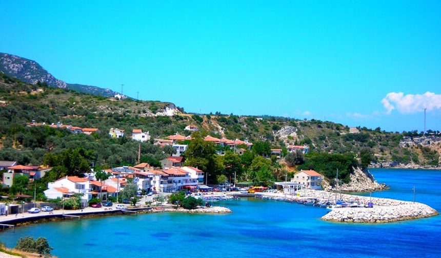 İzmir’in saklı cenneti Kaynarpınar: Sessizliğin ve doğanın kucağında bir balıkçı köyü