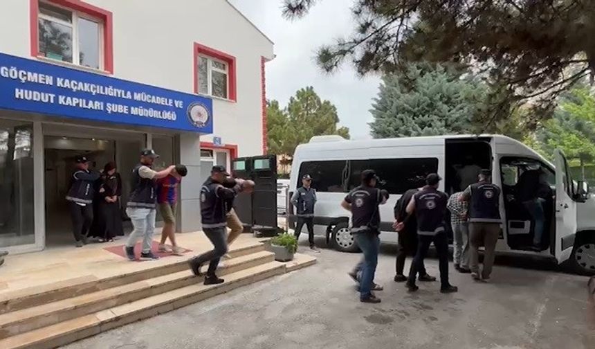 Göçmen kaçakçılığı organizatörlerine operasyon: 8 tutuklama