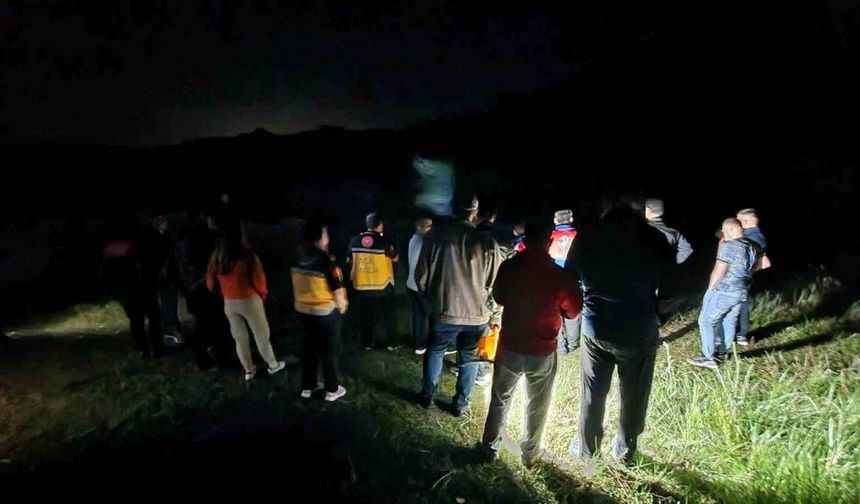 Alabora olan teknede can pazarı: 1 ölü