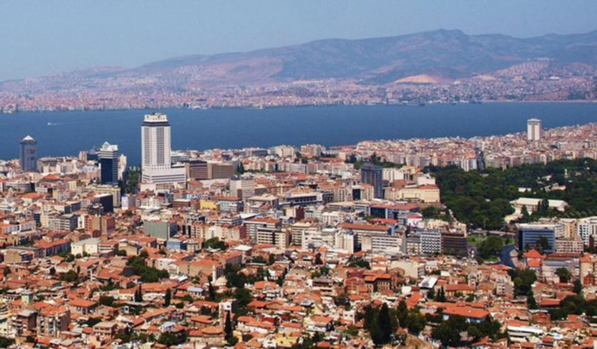 İzmir’de barınma krizi derinleşiyor: Yeni bir kentleşme hikâyesine ihtiyaç var